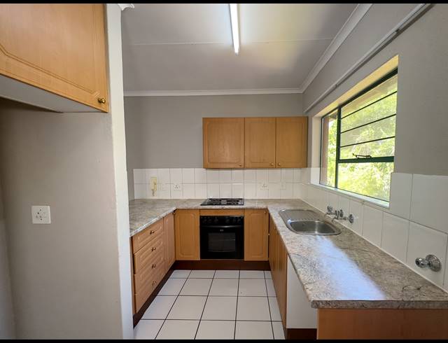 2 BEDROOM APARTMENT FOR SALE IN HATFIELD